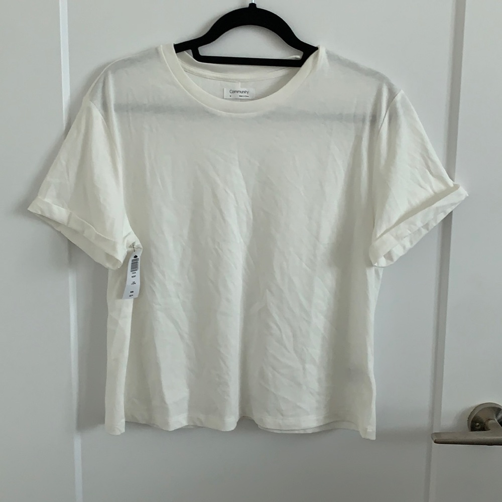Aritzia t-shirt